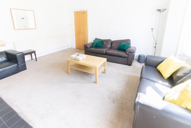 6 bed house, Cavendish Place, Jesmond, Newcastle, NE22NE - Image 2